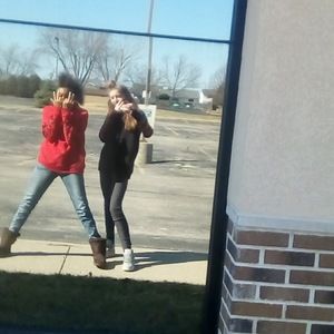 Meet your Posher, Alexis